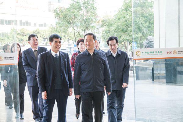 《广西日报》对广西金融集团打造信用好、成本低的优质国有互联网金融平台-中国融资担保业协会